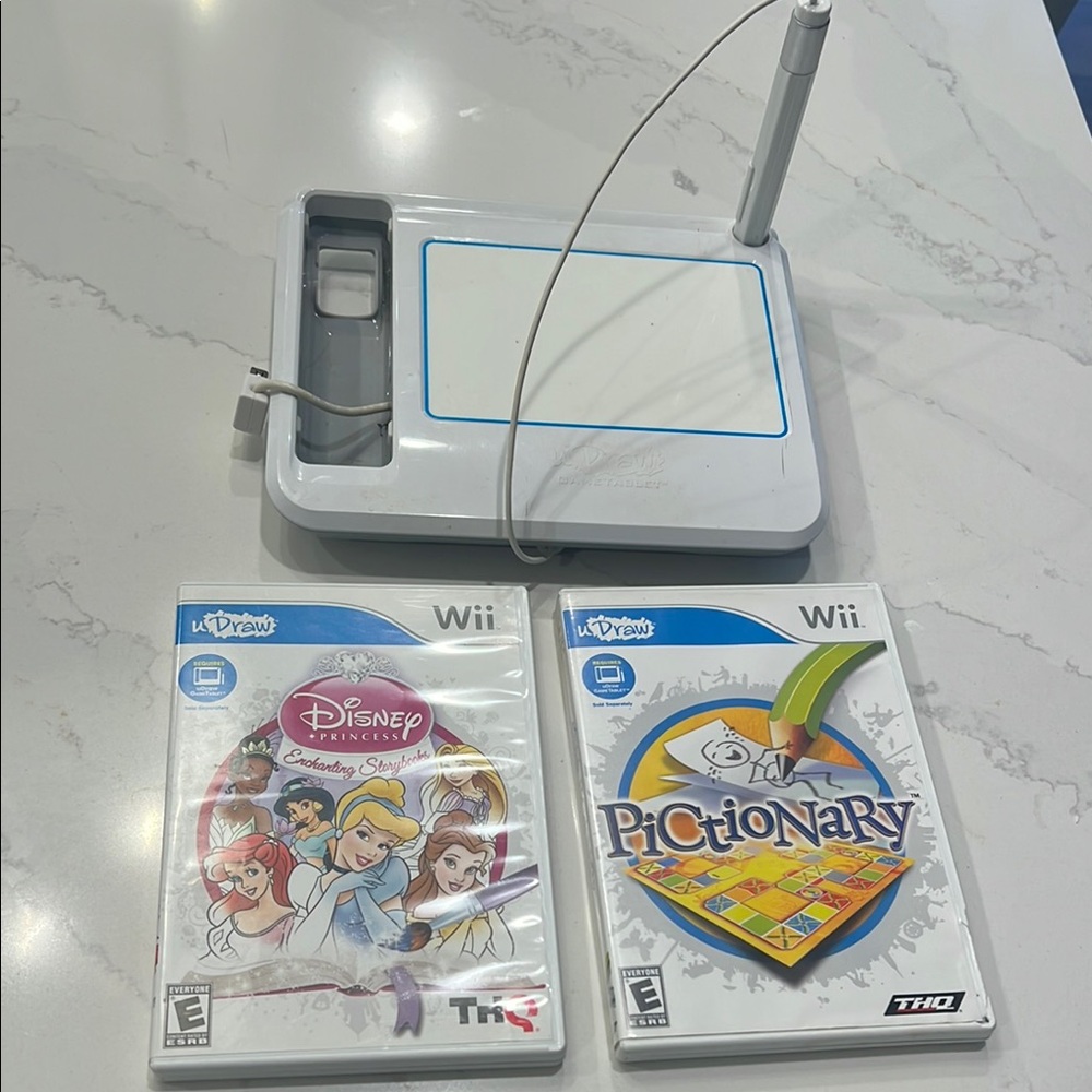 Nintendo uDraw Tablet with Stylus and Disney Princess & Pictionary Games